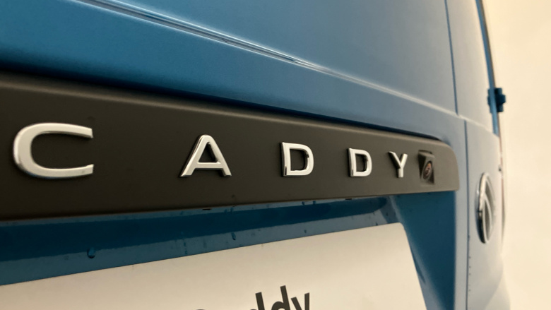 Volkswagen Caddy Maxi Caddy Cargo Maxi C20 Petrol 1.5 eHybrid 150 Commerce Pro Van DSG [Tech]